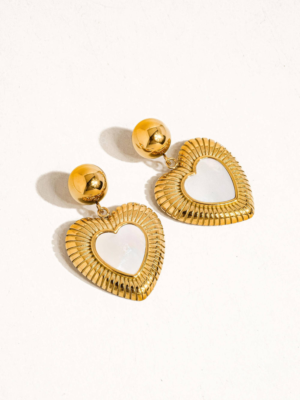 Annie 18K Gold Non-Tarnish Shell Heart Earring