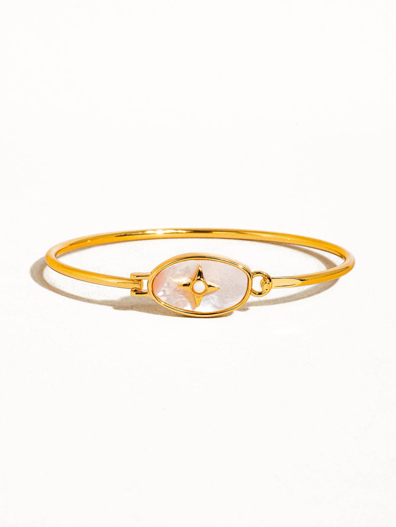 Aileen 18K Gold Vintage Star Shell Bangle