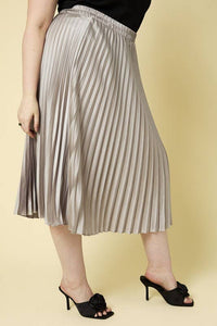 Chic Pleated Satin Skirt for Plus Sizes | Sunburst Design