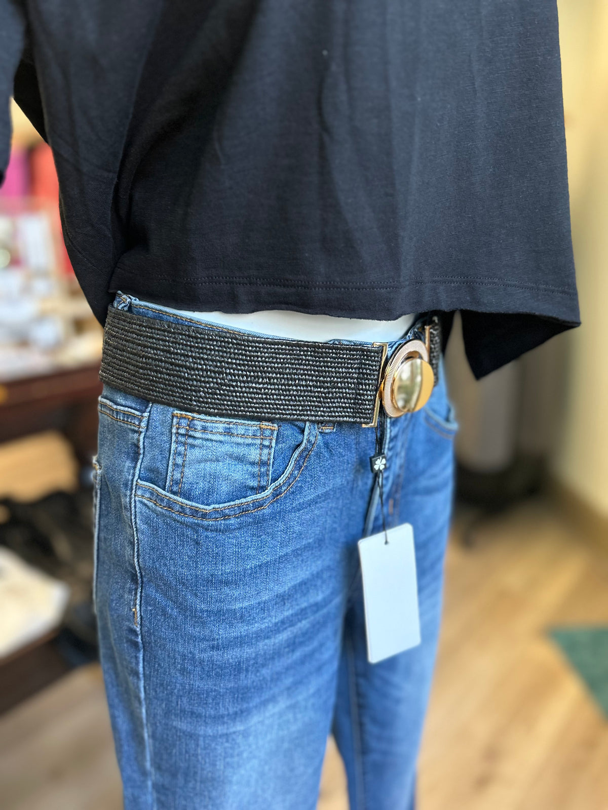 Belt with Circular Belt Buckle