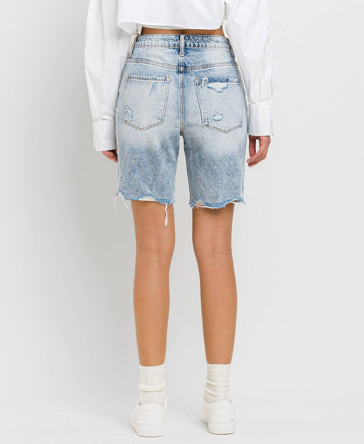 Super high-rise Bermuda jeans shorts back close-up with pockets ￼