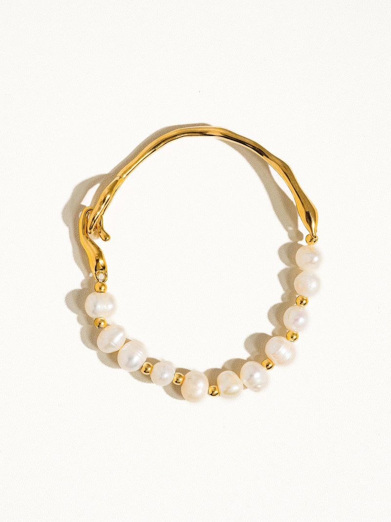 Olivia Gold Non-Tarnish Natural Pearl Gold Bracelet